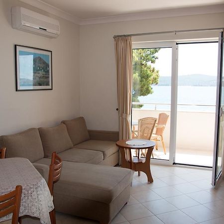 Villa Koala Apartments Zaboric Exteriör bild