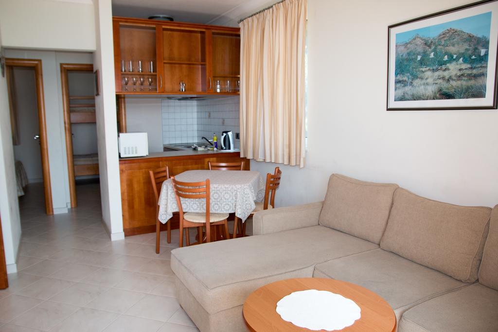 Villa Koala Apartments Zaboric Exteriör bild